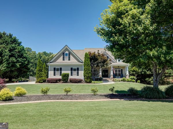 221 Chasewood Lane, Senoia, GA 30276