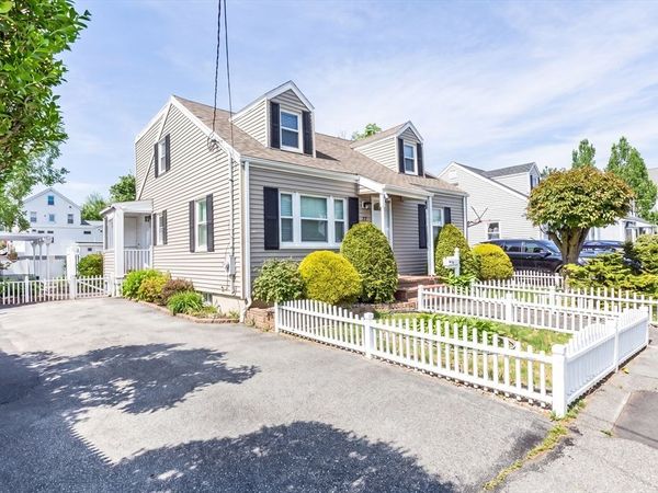 27 Sewall St, Revere, MA 02151
