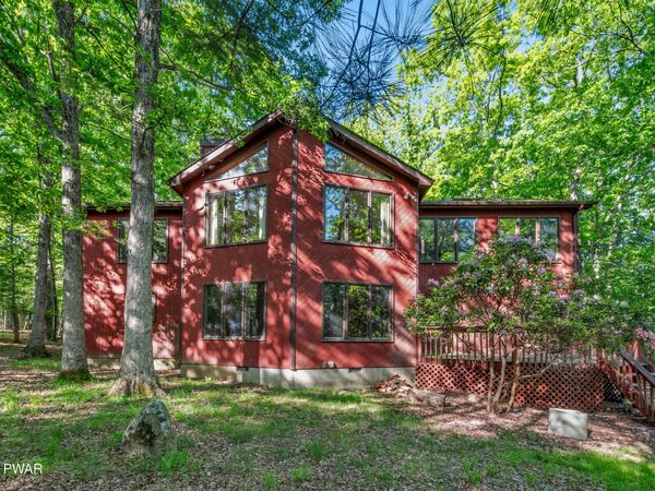 6106 Berwood Terrace , East Stroudsburg, PA 18301
