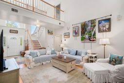 422 S Piazza Court photo 4