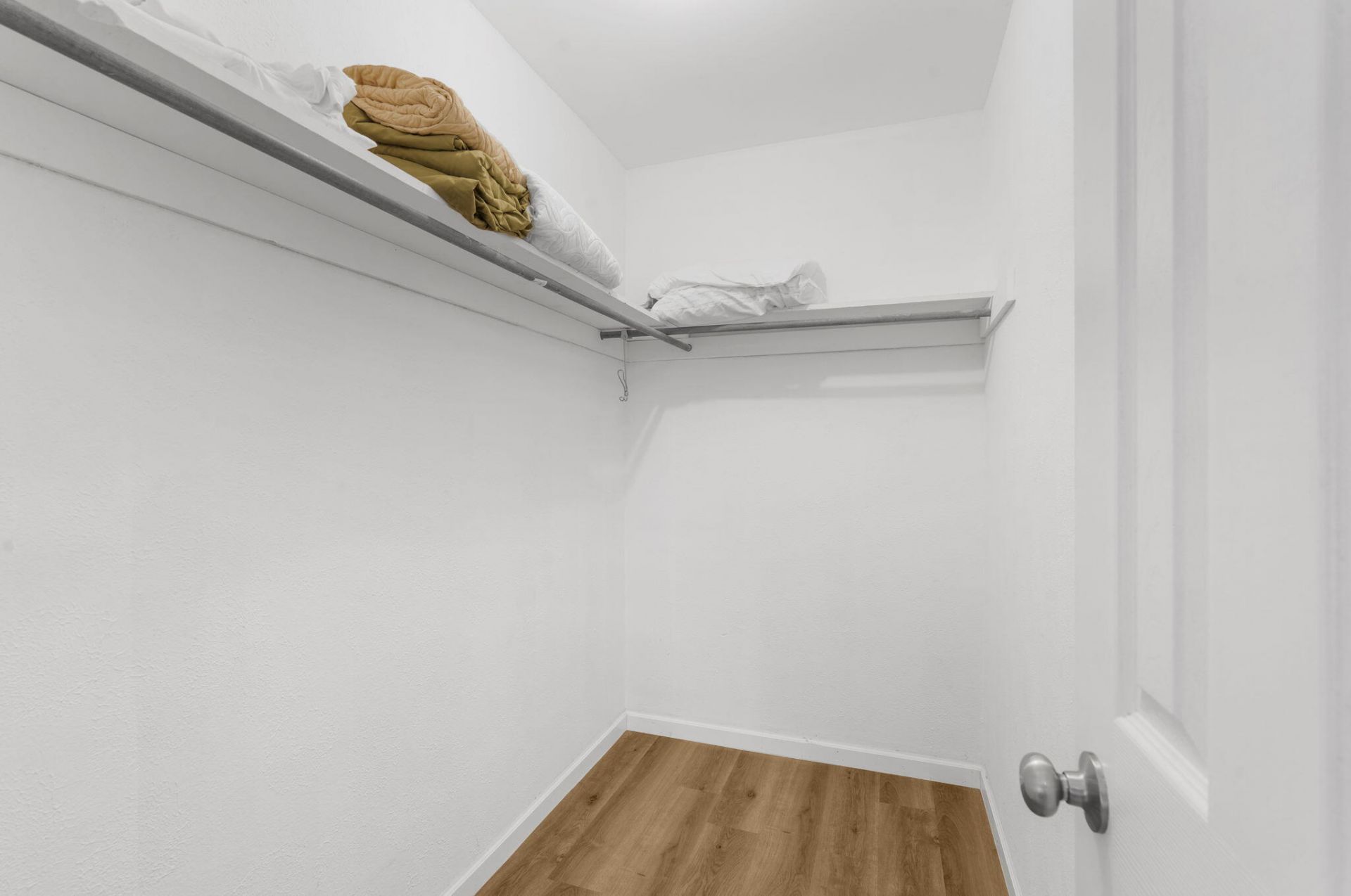 332 Macgregor Drive Photo 14