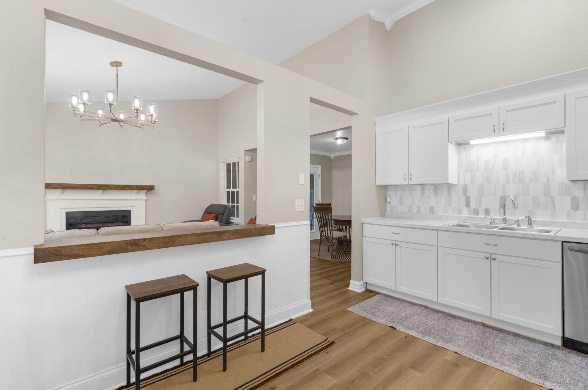 332 Macgregor Drive Photo 8