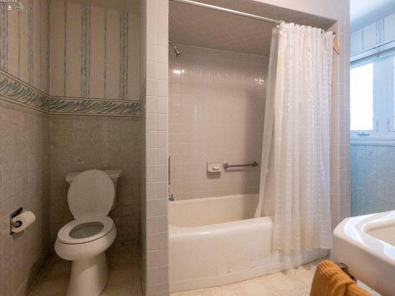 803 W Adams Street, Sandusky, OH 44870 Photo 38