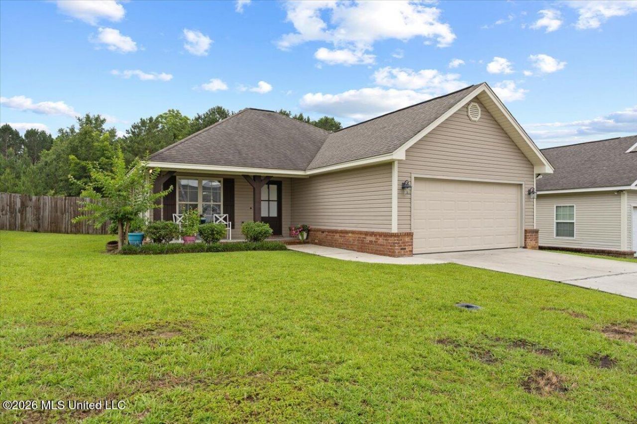20 Trillium, Hattiesburg, MS 39402 Main Photo