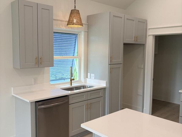 208 Chartres Street, Bay Saint Louis, MS 39520