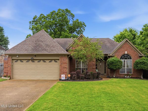 6093 Shadow Oaks Cove S , Olive Branch, MS 38654