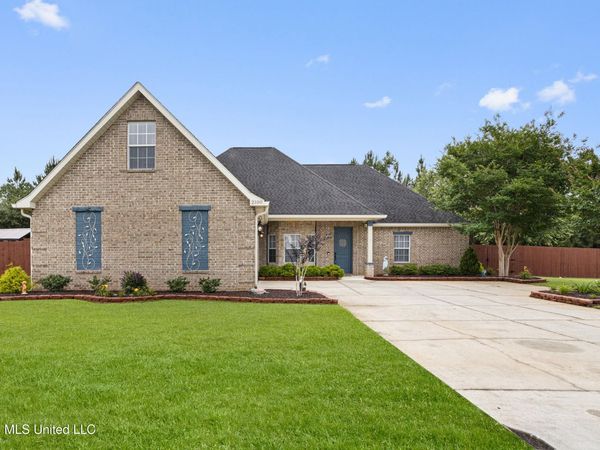 2100 Parkview Cove, Biloxi, MS 39532