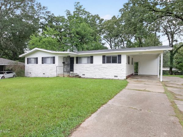 1664 Kentwood Drive, Jackson, MS 39212