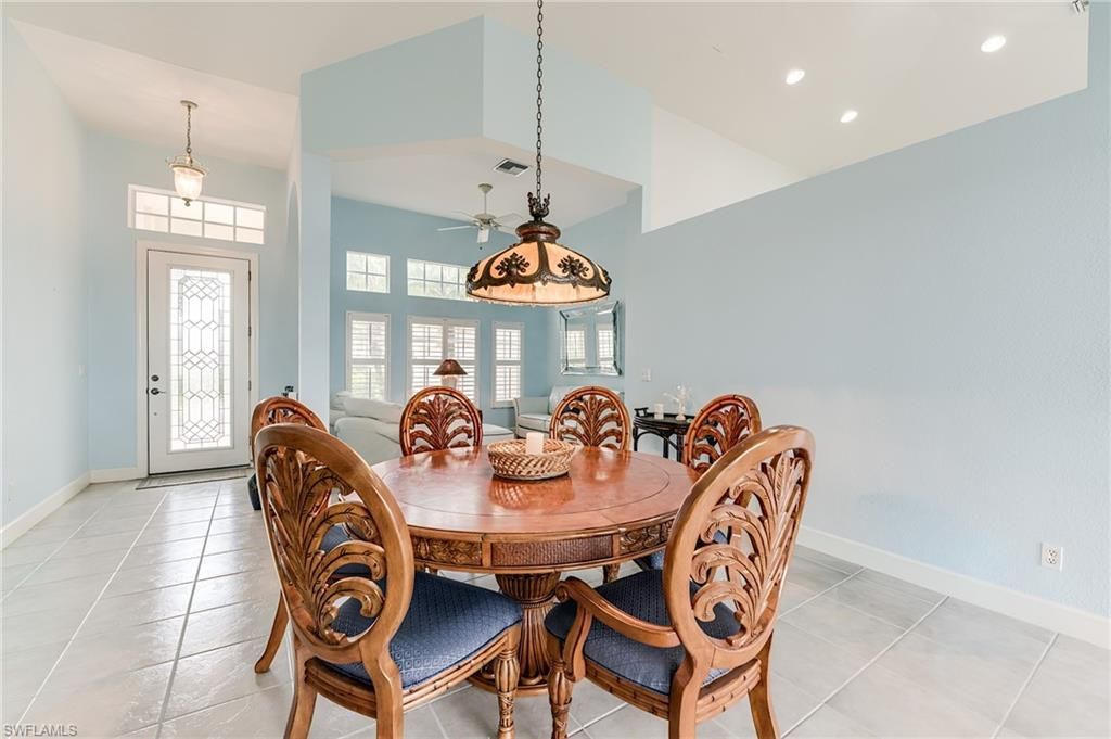 8864 New Castle Dr, Fort Myers, FL 33908 Photo
