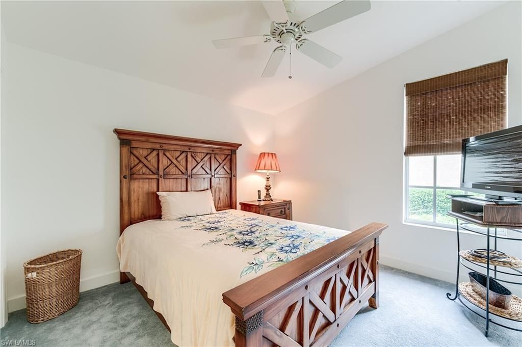 8864 New Castle Dr, Fort Myers, FL 33908 Photo