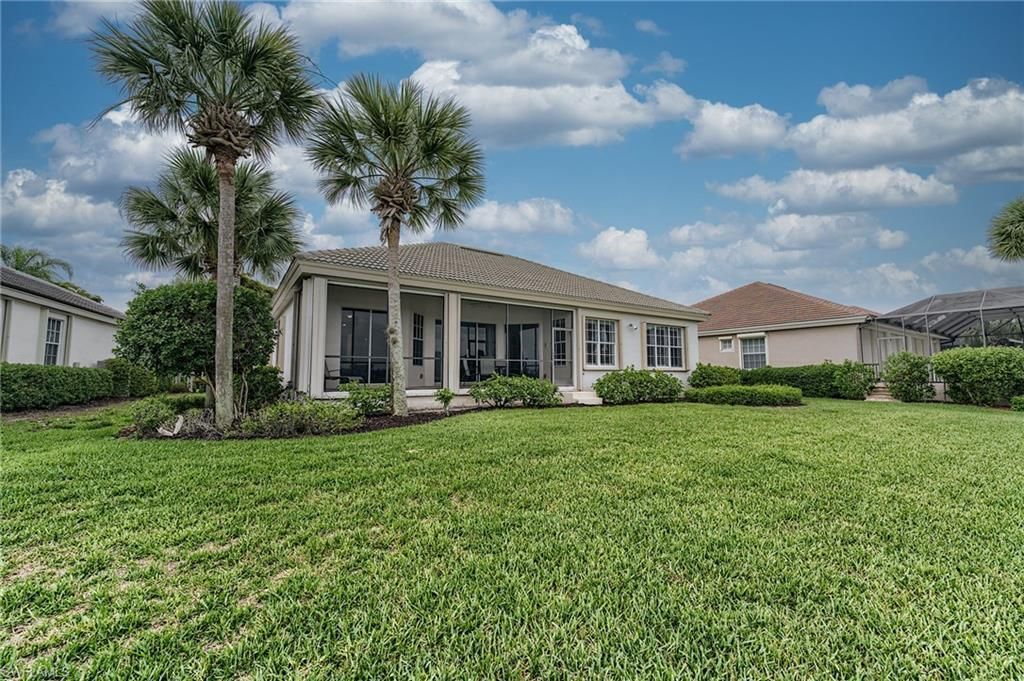 8864 New Castle Dr, Fort Myers, FL 33908 Photo