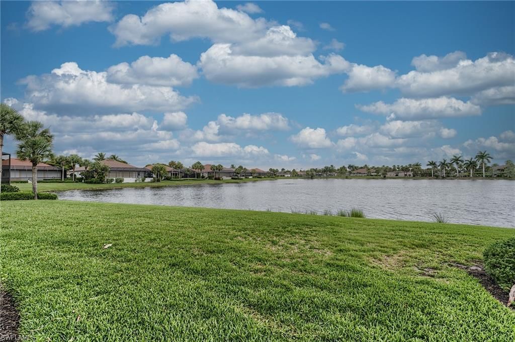 8864 New Castle Dr, Fort Myers, FL 33908 Photo