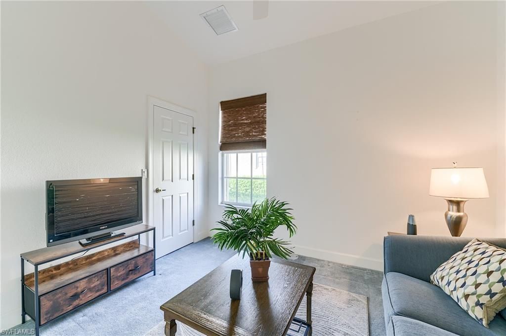 8864 New Castle Dr, Fort Myers, FL 33908 Photo