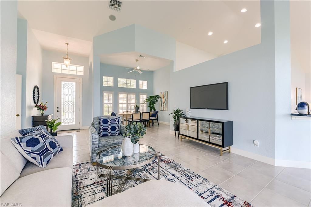 8864 New Castle Dr, Fort Myers, FL 33908 Photo