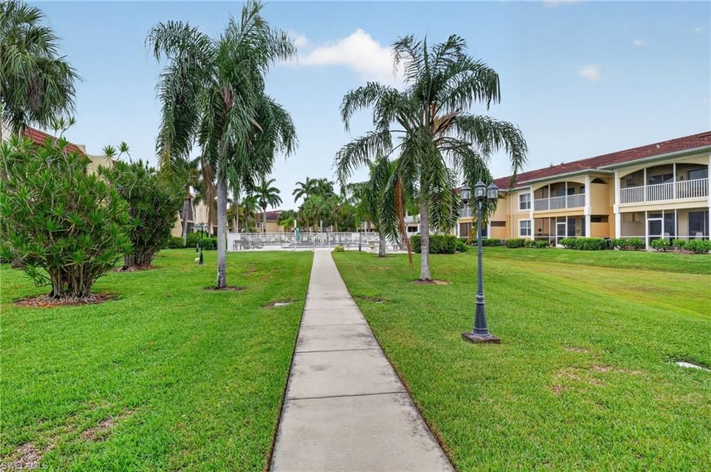 12481 Mcgregor Blvd , Unit 17, Fort Myers, FL 33919 Photo