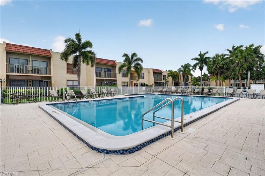 12481 Mcgregor Blvd , Unit 17, Fort Myers, FL 33919 Photo
