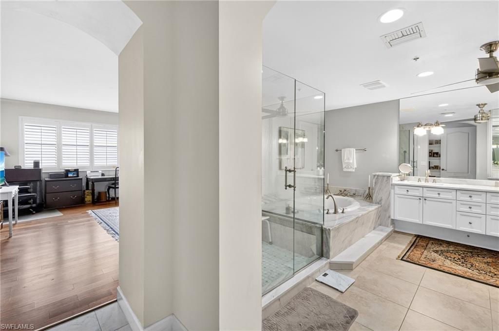 11620 Court Of Palms , Unit 202, Fort Myers, FL 33908 Photo