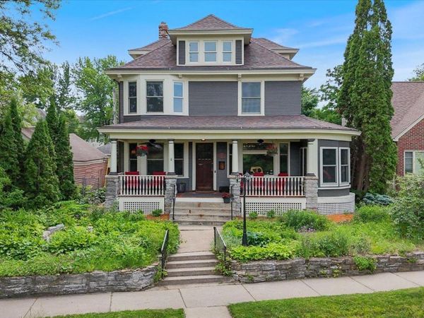 76 Prospect Boulevard , Saint Paul, MN 55107