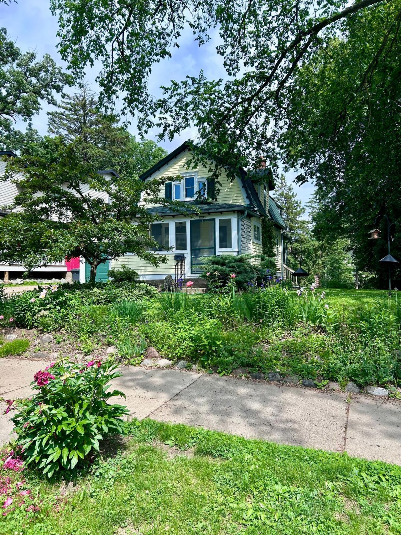 4031 Vincent Avenue S, Minneapolis, MN 55410 Main Photo
