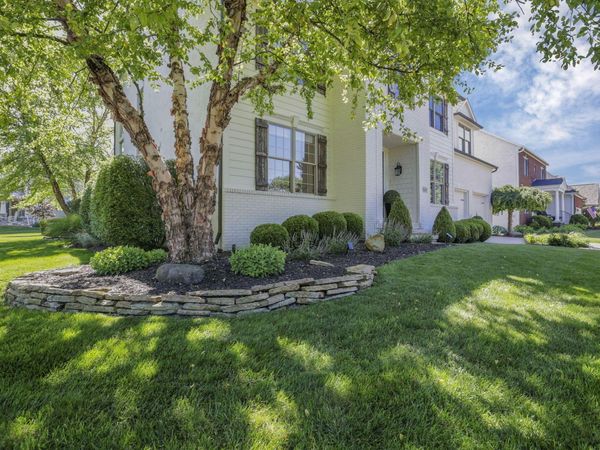 8210 Garden Drive , Pickerington, OH 43147