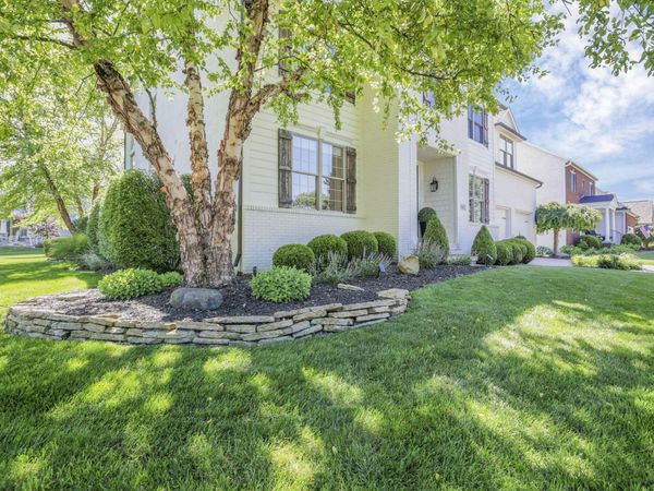 8210 Garden Drive , Pickerington, OH 43147