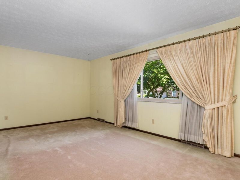 6933 Nocturne Road N, Reynoldsburg, OH 43068 Photo 16