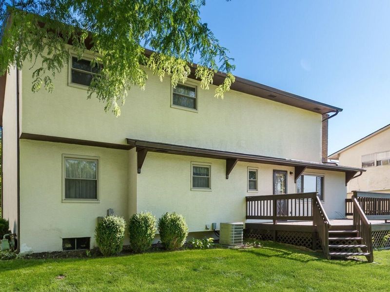 6933 Nocturne Road N, Reynoldsburg, OH 43068 Photo 2