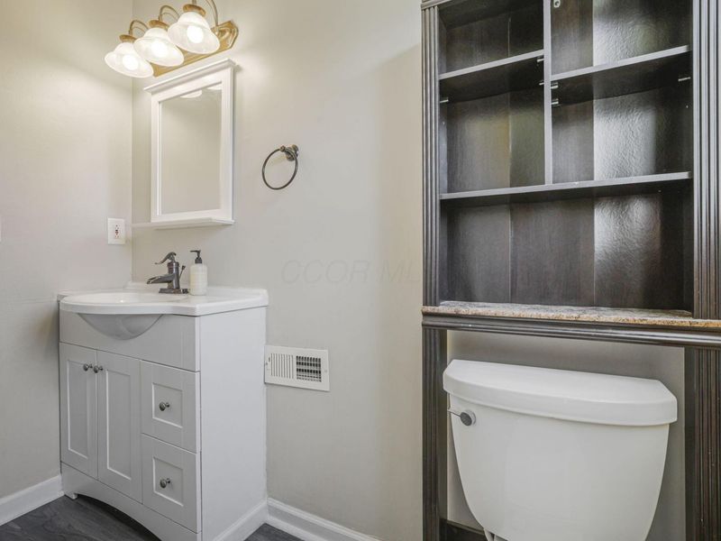 5383 Chaumonte Avenue, Columbus, OH 43232 Photo 26