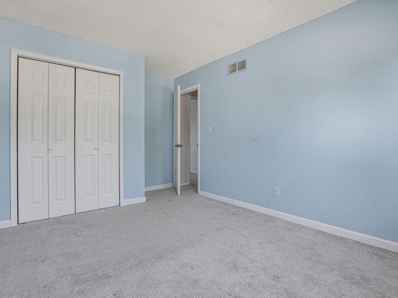 5383 Chaumonte Avenue, Columbus, OH 43232 Photo 30