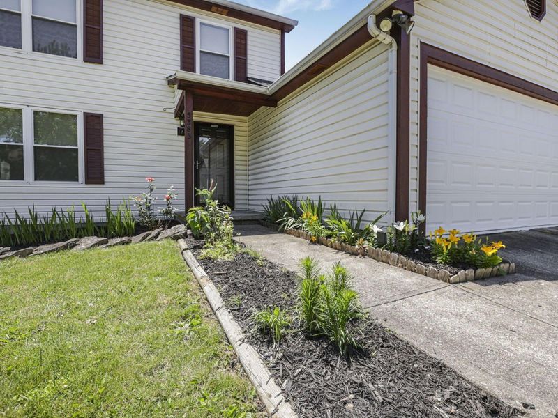 5383 Chaumonte Avenue, Columbus, OH 43232 Photo 7