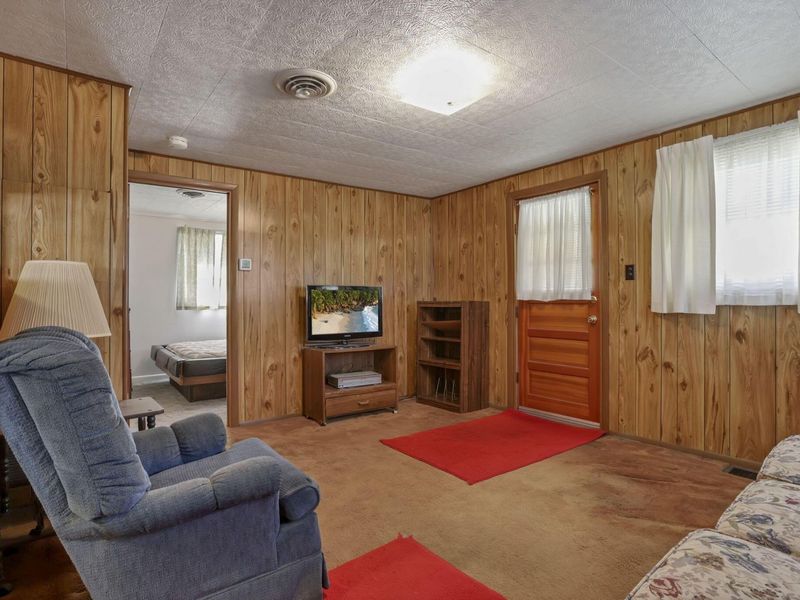 887 Jones Avenue , Newark, OH 43055 Photo 10