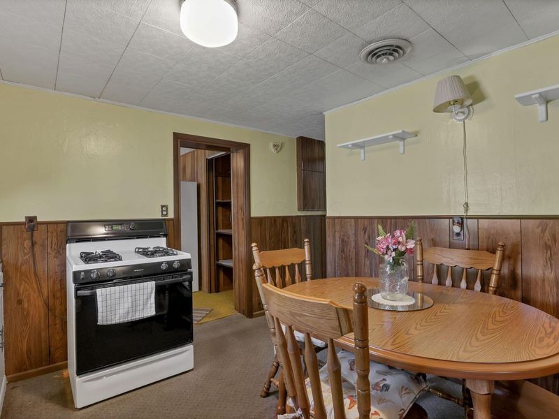 887 Jones Avenue , Newark, OH 43055 Photo 12