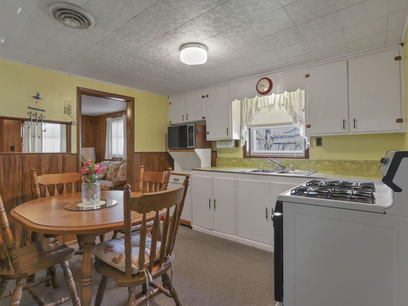 887 Jones Avenue , Newark, OH 43055 Photo 13