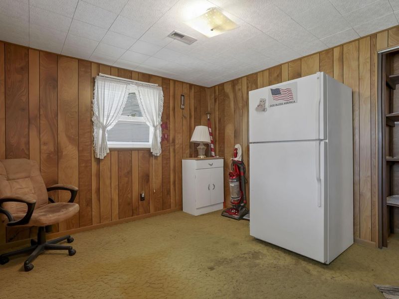 887 Jones Avenue , Newark, OH 43055 Photo 14
