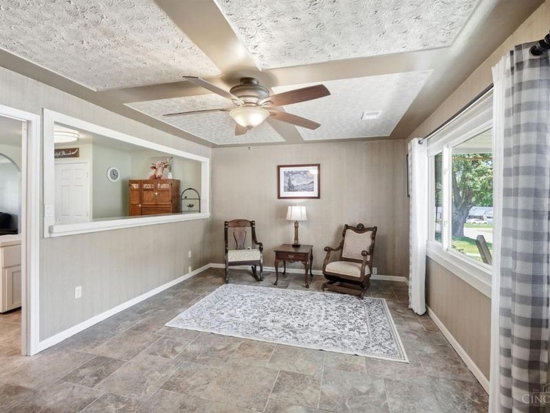 922 Bellwood Drive, Loveland, OH 45140 Photo 12