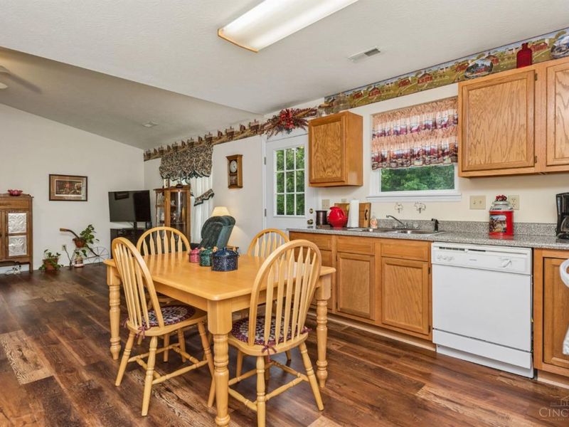 50 Douglas Circle, Pleasant Twp, OH 45121 Photo 16