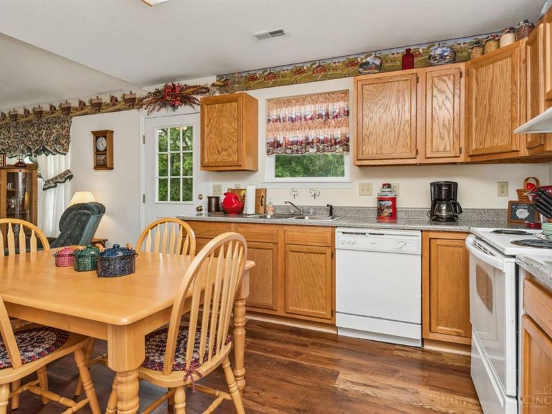 50 Douglas Circle, Pleasant Twp, OH 45121 Photo 17