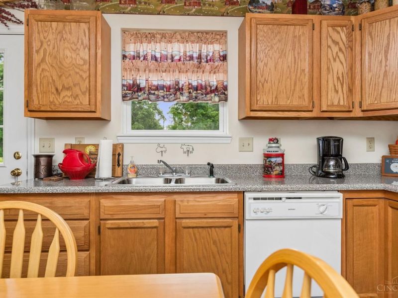 50 Douglas Circle, Pleasant Twp, OH 45121 Photo 18