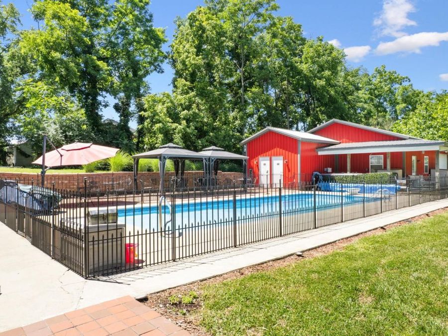 Property Image 8