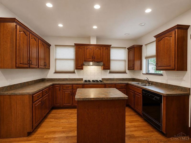 3047 Feltz Avenue, Cincinnati, OH 45211 Photo 11