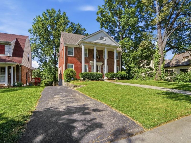 1132 Fenmore Drive, Cincinnati, OH 45237 Photo 2