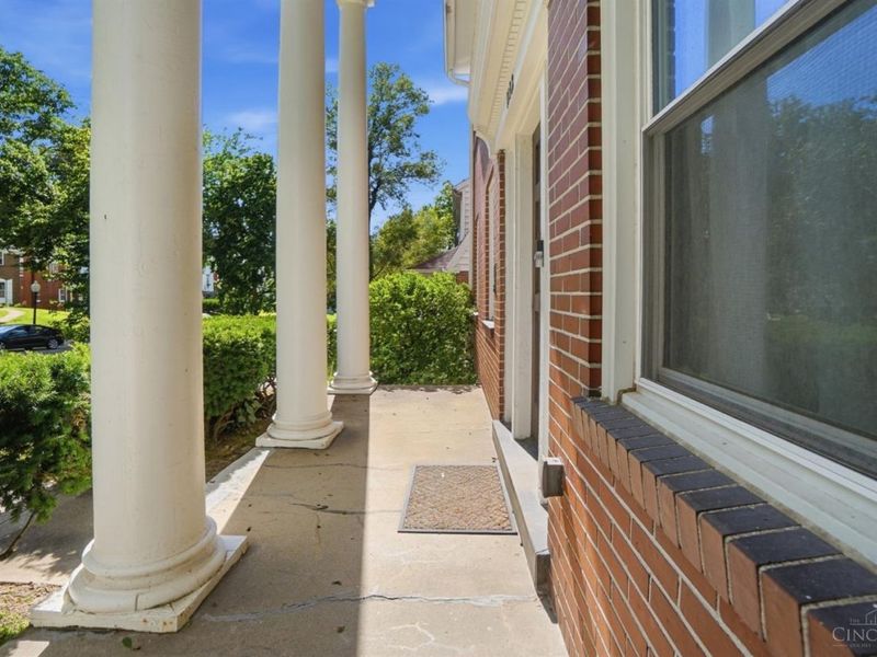 1132 Fenmore Drive, Cincinnati, OH 45237 Photo 3