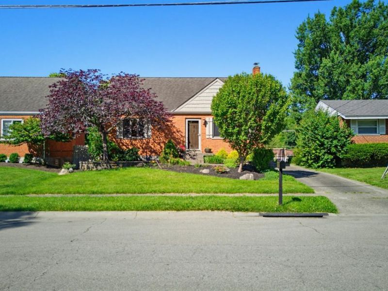 1531 Montegor Drive, Anderson Twp, OH 45230 Photo 2