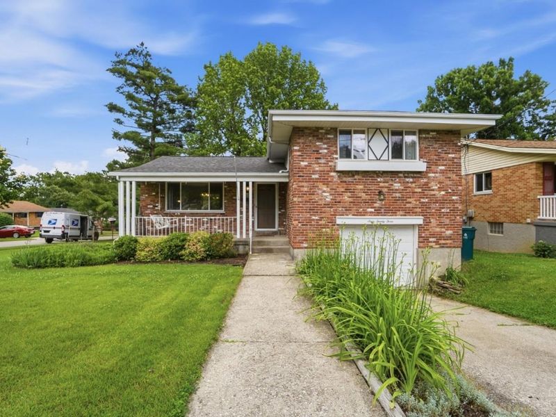 6023 Wayside Court, Cincinnati, OH 45230 Photo 2