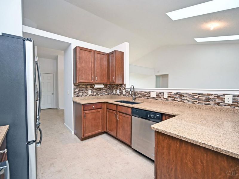 833 Linden Creek, Hamilton Twp, OH 45152 Photo 17