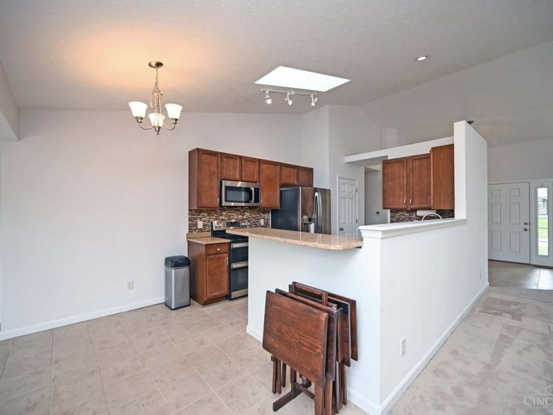 833 Linden Creek, Hamilton Twp, OH 45152 Photo 18