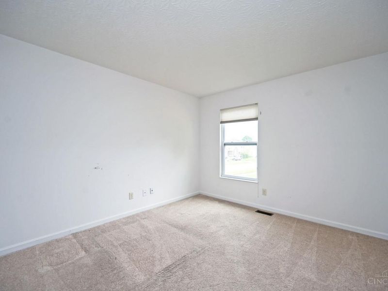 833 Linden Creek, Hamilton Twp, OH 45152 Photo 33