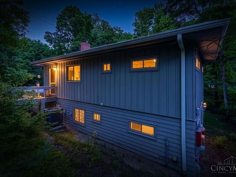 415 W Galbraith Road, Wyoming, OH 45215 Photo 1
