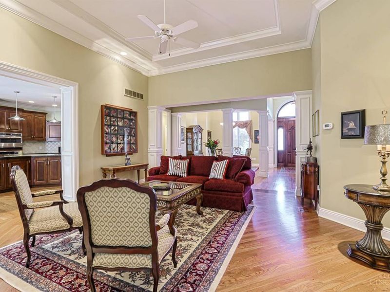 35 Frick Court, Glendale, OH 45246 Photo 8