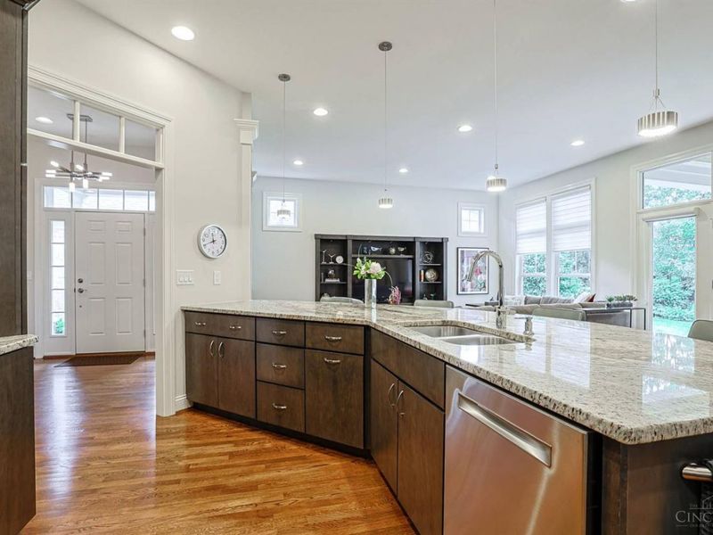115 Candlewood Circle, Montgomery, OH 45249 Photo 14